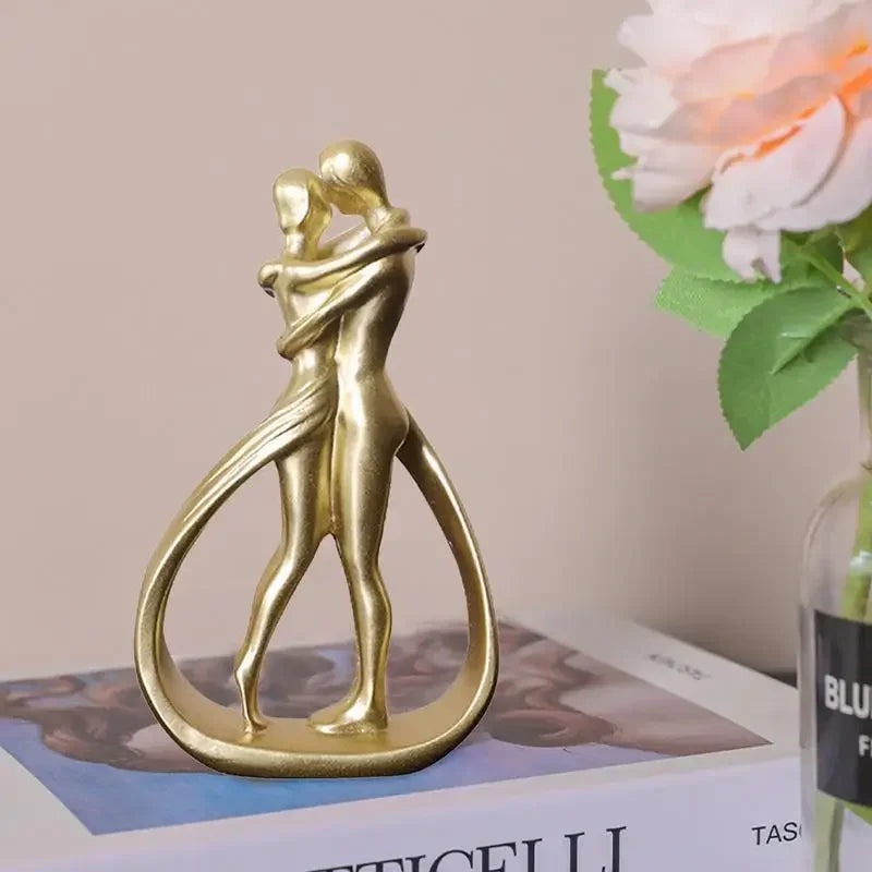 Abstract Hugging Couple Resin Sculpture – Modern Home Décor