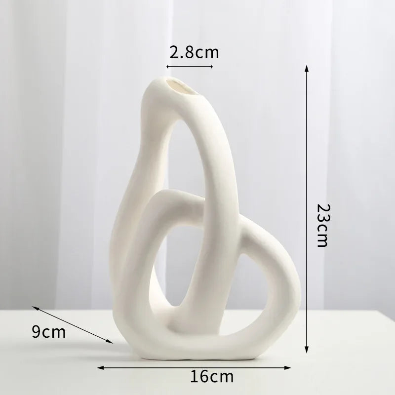 Heart-Shaped Ceramic Vase – Elegant Home & Office Decoration