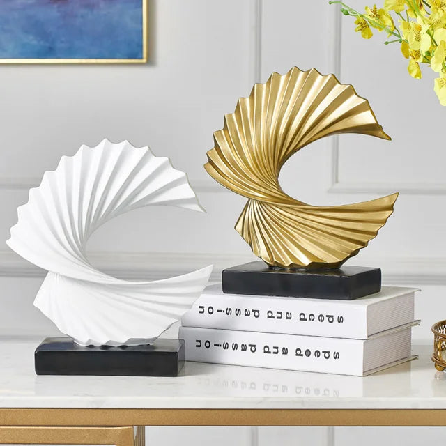 Abstract Resin Sculpture – Modern Golden Decorative Statue