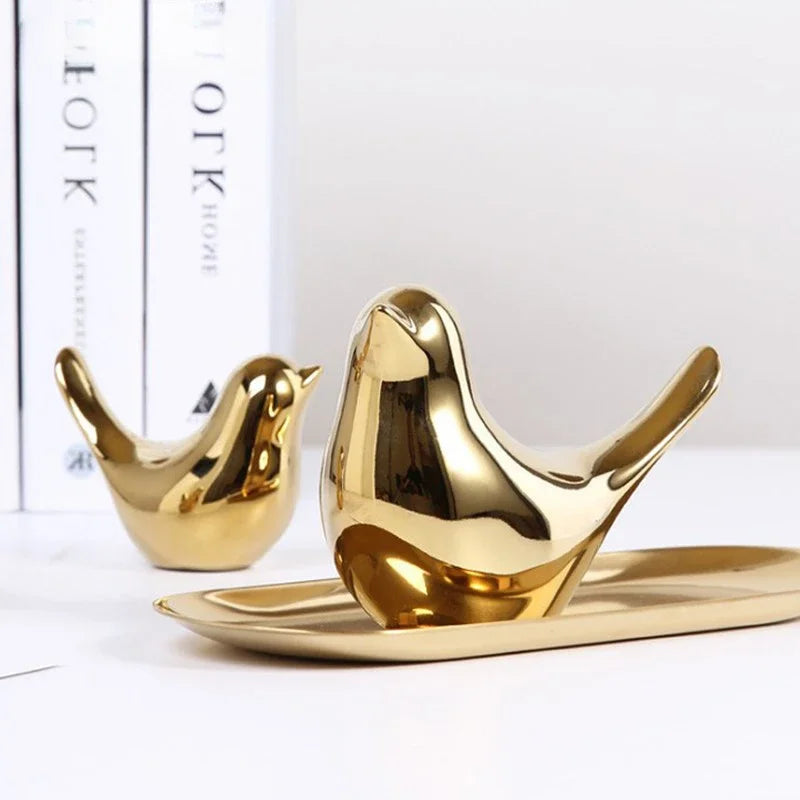 Golden Ceramic Bird Figurine – Modern Decorative Ornament