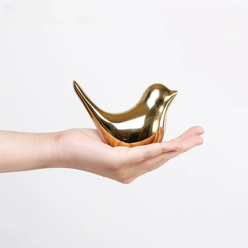 Golden Ceramic Bird Figurine – Modern Decorative Ornament