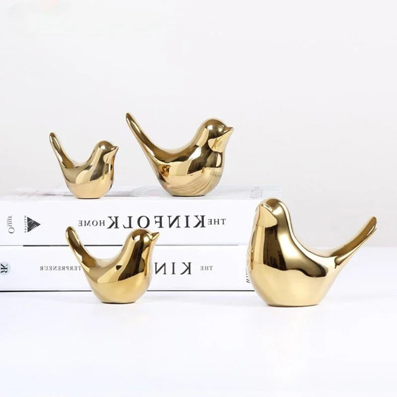 Golden Ceramic Bird Figurine – Modern Decorative Ornament