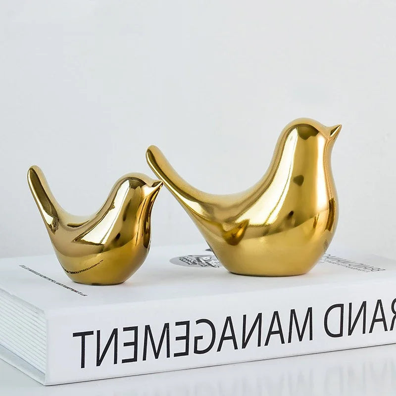 Golden Ceramic Bird Figurine – Modern Decorative Ornament