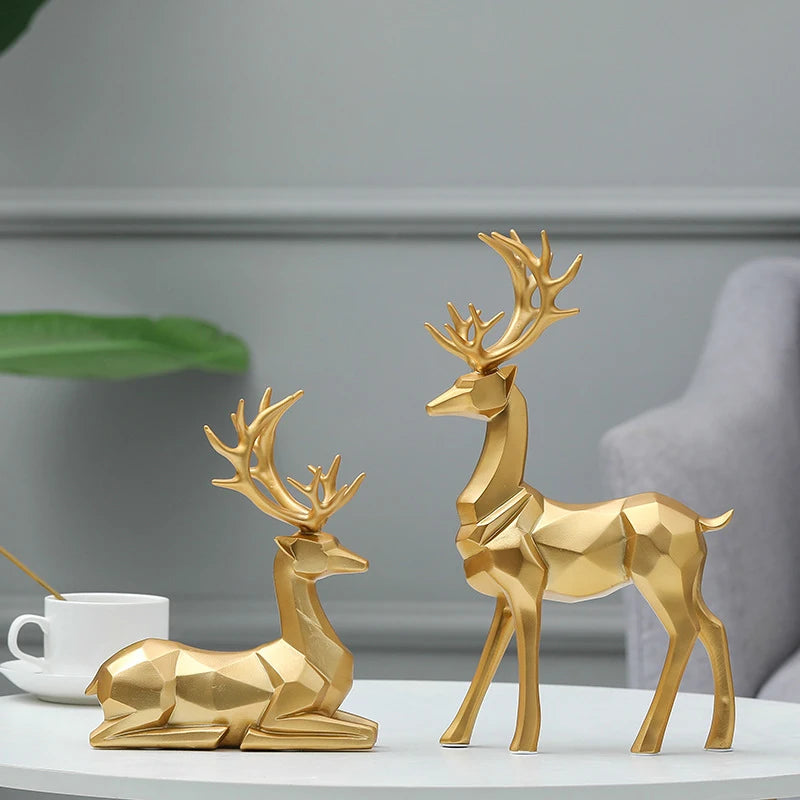 Geometric Resin Elk Sculpture – Modern Gold Deer Décor